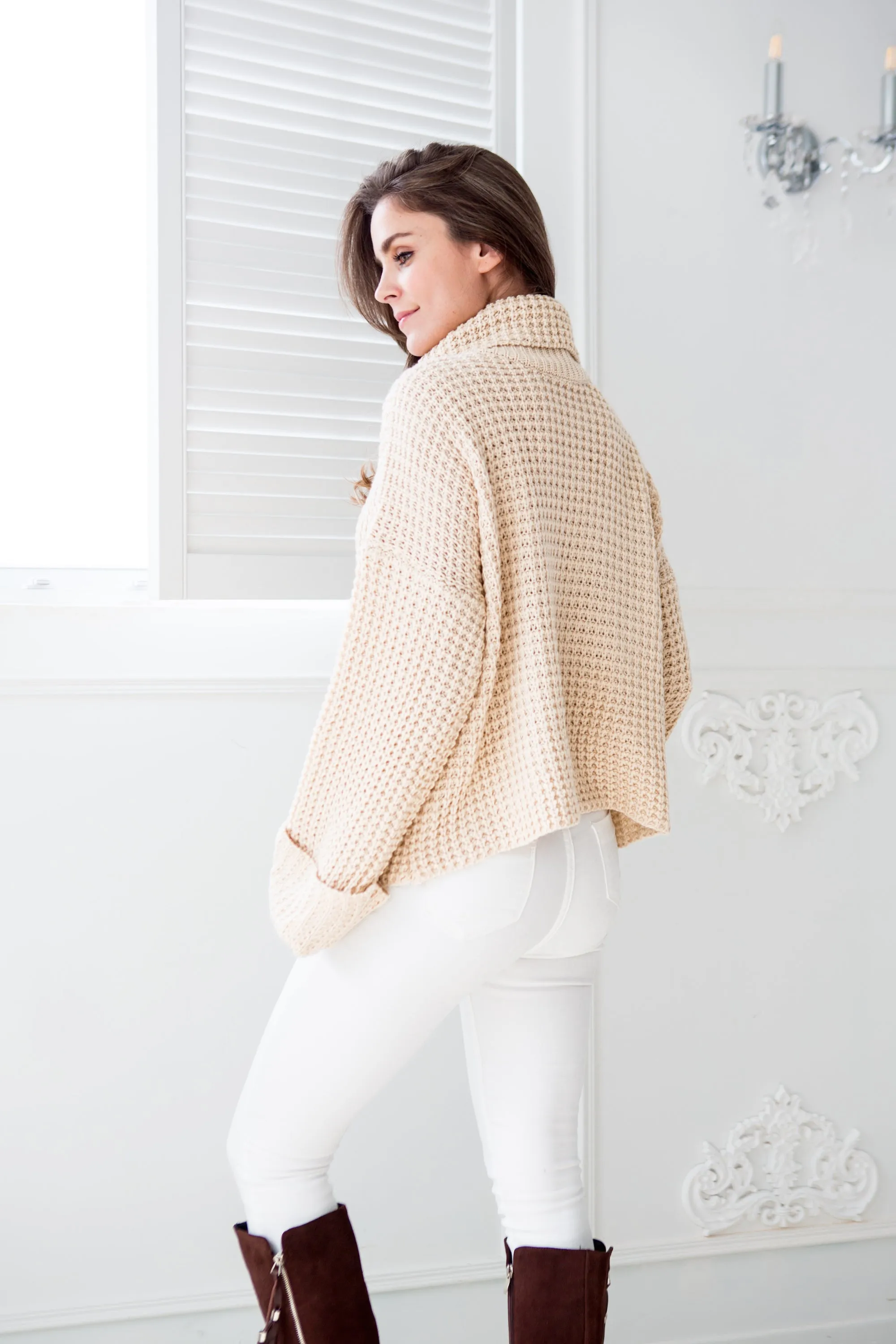 'Retta' Cream White Ribbed Cropped Turtleneck Sweater