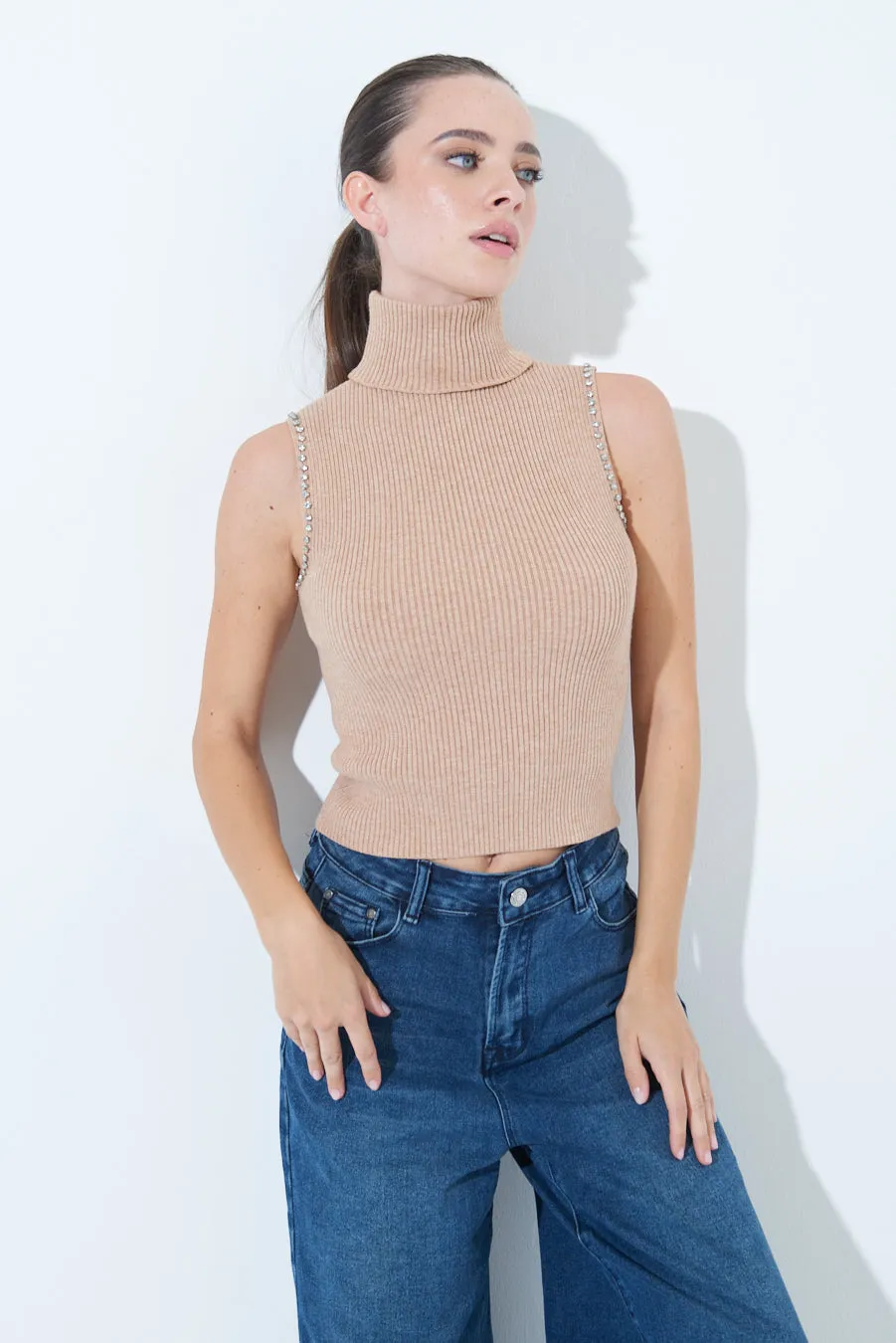 Sleeveless ribbed turtleneck top wholesale