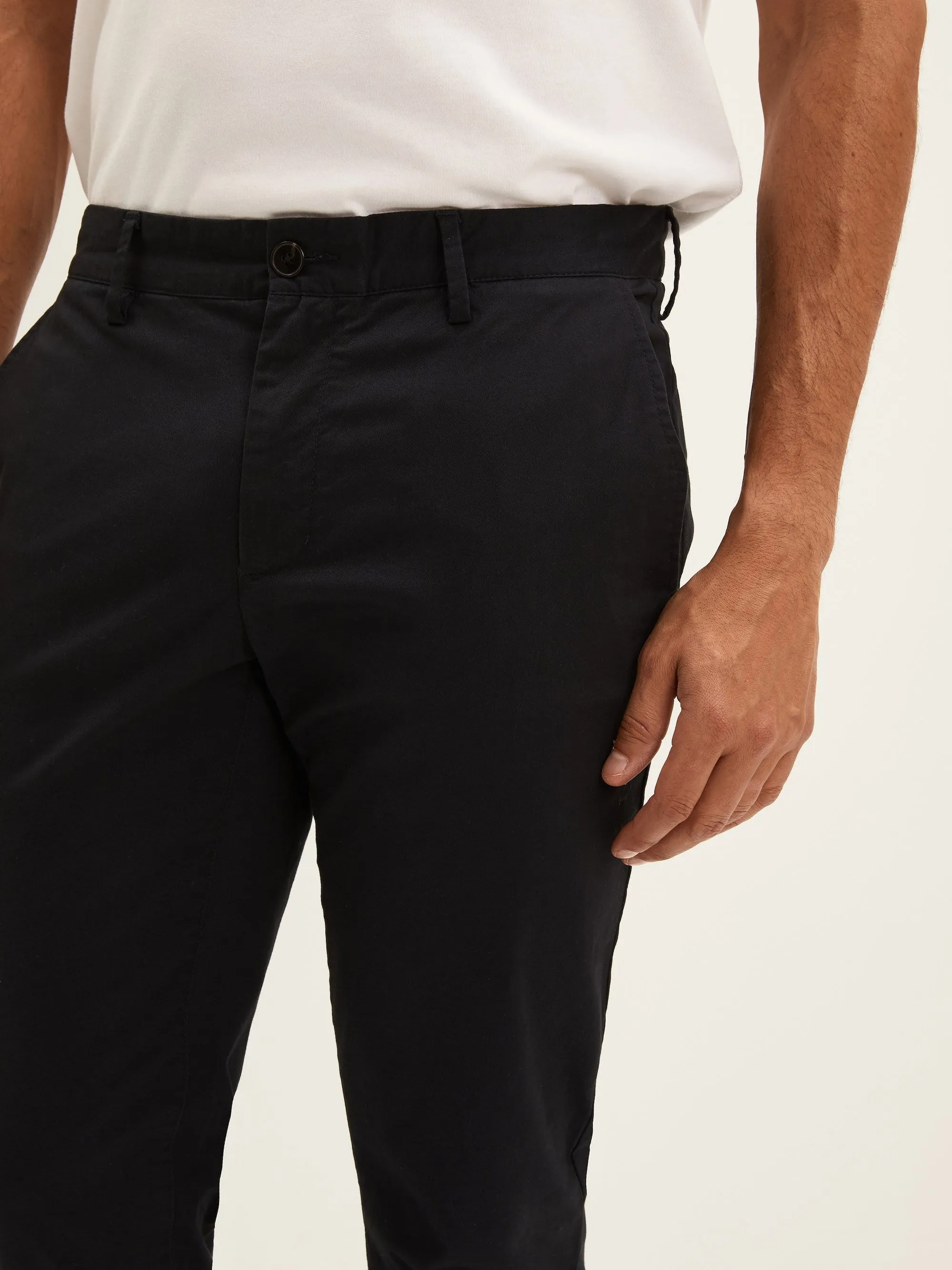 The Brunswick Slim Chino Pant in Deep Blue