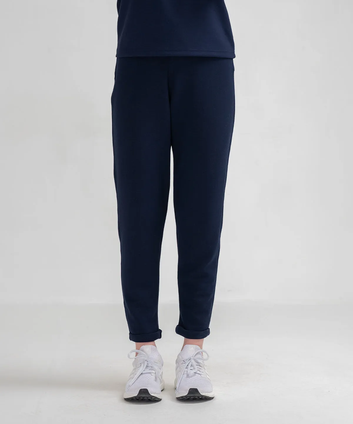 Women's LuxeStretch Tapered Pants